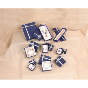 LINEN BOW TIE GIFT BOX