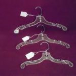 PLASTIC CHILDREN HANGER